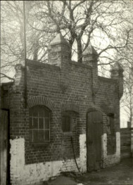 budynek gospodarczy II, skan 2