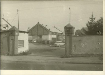 budynek gospodarczy II w zespole folwarcznym, ob. zakł. naprawcze rolnictwa, skan 3