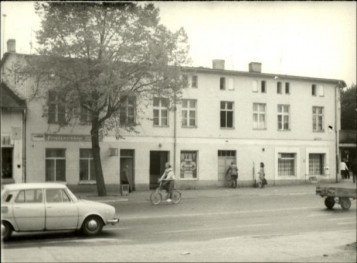 dom mieszkalny, bar, usługi, skan 3