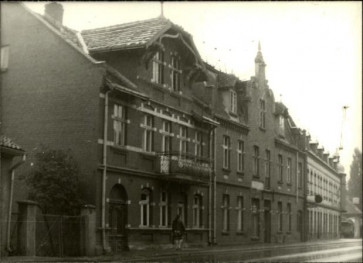 dom, skan 4