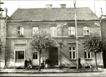 dom mieszkalny, sklep, skan 3