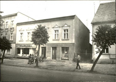 dom mieszkalny, sklep, skan 3