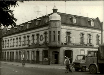 dom mieszkalny, sklep, skan 3