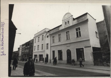 dom mieszkalny, sklep, skan 2