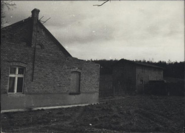 budynek gospodarczy przy domu, skan 5