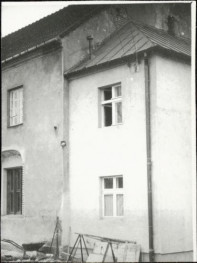 klasztor kanoników regularnych, ob. plebania, skan 2