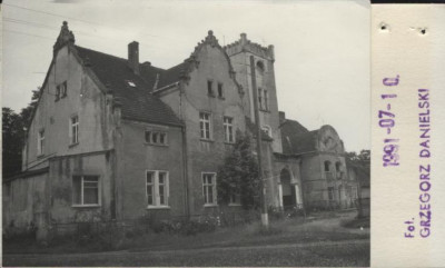 pałac, budynek mieszk., skan 2