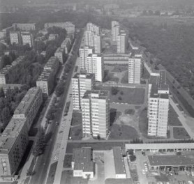 zabudowa miasta. Ul. Międzynarodowa od strony południowej, skan 1