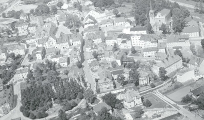 układ urbanistyczny. Widok ogólny układu miasta od strony południowej, skan 1