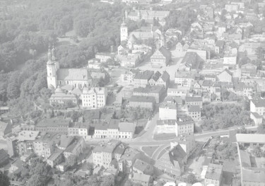 układ urbanistyczny. Widok ogólny układu miasta od strony południowej, skan 1