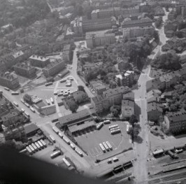 fragment zabudowy miasta w rejonie dworca PKS od strony północnej, skan 1