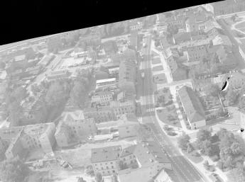 zabudowa centrum miasta. Fragment zabudowy centrum od strony wschodniej, skan 1