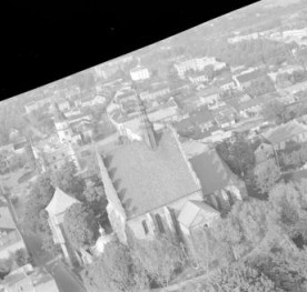 kościół parafialny XV - XVII wieku Widok ogólny kościoła parafialnego od strony północnej, skan 1