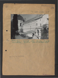 fotografia czarno-biała przedstawiająca fragment muru przy Baszcie Papieskiej od południowego wschodu  , skan 1