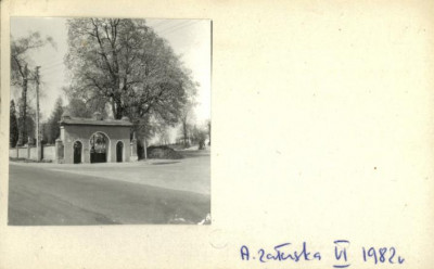 brama cmentarna, skan 2