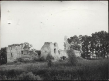 ruina zamku, skan 4
