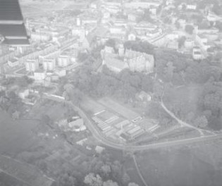 układ urbanistyczny. Widok ogólny południowej - zachodniej zabudowy centrum od strony zachodniej, skan 1