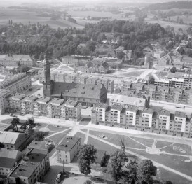 zespół urbanistyczny. Widok rynku od strony południowej - zachodniej, skan 1