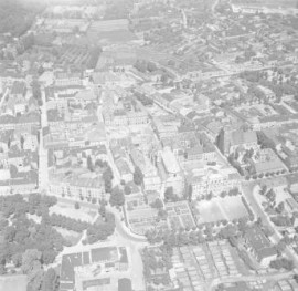 Widok ogólny układu centrum od strony południowej, skan 1