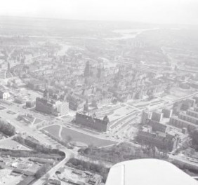 Główne Miasto. Zabudowa Głównego Miasta od strony Walów Jagiellońskich, skan 1