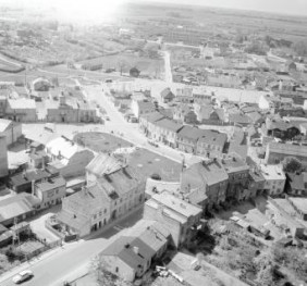 zabudowa centrum. Fragment zabudowy centrum od strony północnej, skan 1
