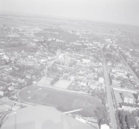 układ urbanistyczny. Widok ogólny układu od strony południowej, skan 1