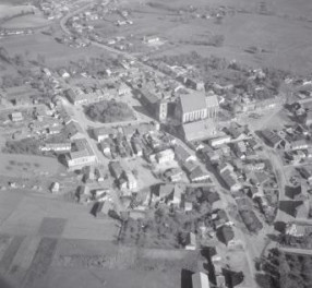 układ urbanistyczny. Widok ogólny miasta od strony południowej - zachodniej, skan 1