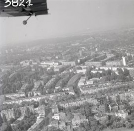 zabudowa dzielnicy Żoliborz. Widok ogólny zabudowy Żoliborza od strony południowej, skan 1