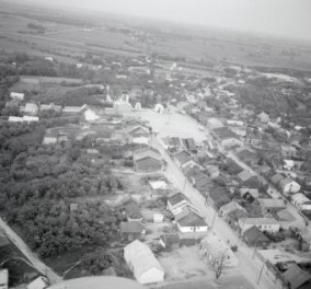 centrum miasta. Widok ogólny zabudowy centrum, skan 1