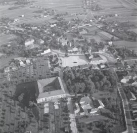 Widok ogólny układu miasta od strony  południowej , skan 1