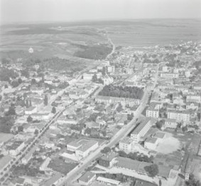 układ urbanistyczny. Widok ogólny układu miasta od strony południowo zachodniej., skan 1
