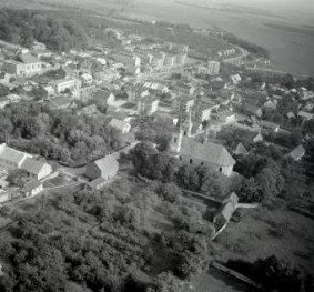zespół urbanistyczny. Zabudowa miasta przy kościele parafialnym od strony północnej - wschodniej, skan 1