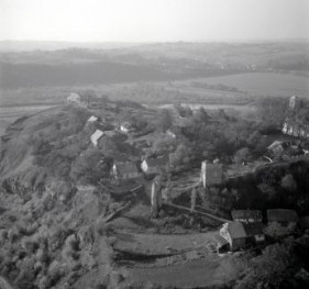 Mury miejskie XIV wieku, widok ogólny, skan 1