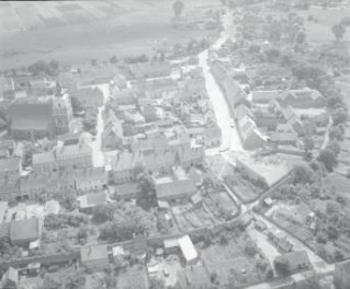 układ urbanistyczny. Widok ogólny centrum miasta od strony północnej, skan 1