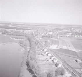 panorama. Widok ogólny panoramy od strony drogi do Brodnicy, skan 1