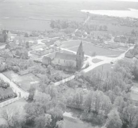 układ przestrzenny . Widok ogólny od strony północnej, skan 1
