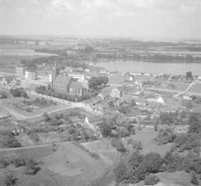 układ urbanistyczny. Widok ogólny miasta od strony południowej - wschodniej, skan 1