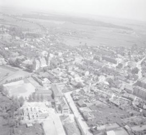 zabudowa centrum. Widok ogólny od strony południowej - zachodniej, skan 1