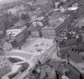 fragment  zabudowy centrum miasta w otoczeniu zamku od strony południowo - wschodniej, skan 1