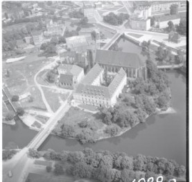 widok ogólny zabudowy wyspy od strony płd.-wsch., skan 2