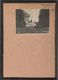 wycinek z „Tygodnika Ilsutrowanego” V (1912) przedstawiający miejscowy dworek od strony ogrodu , skan 1