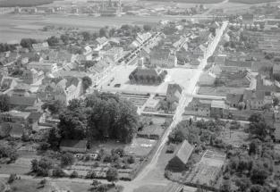 widok ogólny centrum miasta od strony płd, skan 1