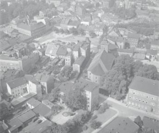 zespół zabudowy rynku od strony wsch, skan 1