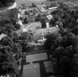 Zespół pałacowy, skan 1