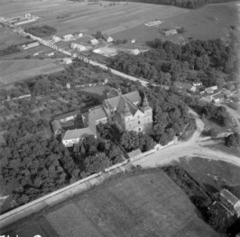 Klasztor kanoników regularnych od strony płd - zach., skan 1