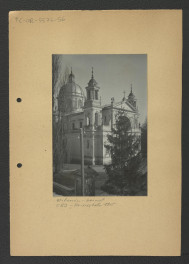2 fotografie czarno-białe przedstawiające kościół św. Anny widoczny od północnego zachodu, skan 1