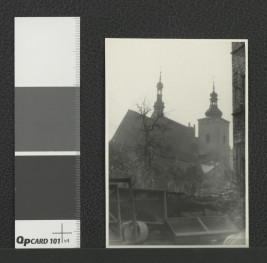 widok na kościół klasztorny od południowego wschodu , skan 3