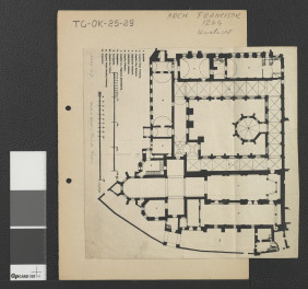 wycinek z czasopisma zawierający rzut przyziemny miejscowego zespołu klasztornego             , skan 1