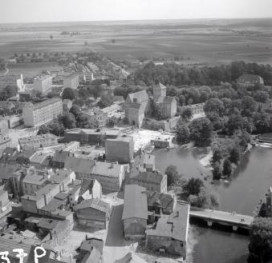 fragment zabudowy miasta przy Zamku Książąt Pomorskich, skan 1