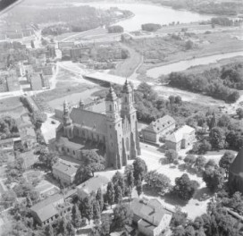 widok ogólny kościoła od strony płn.-zach., skan 1